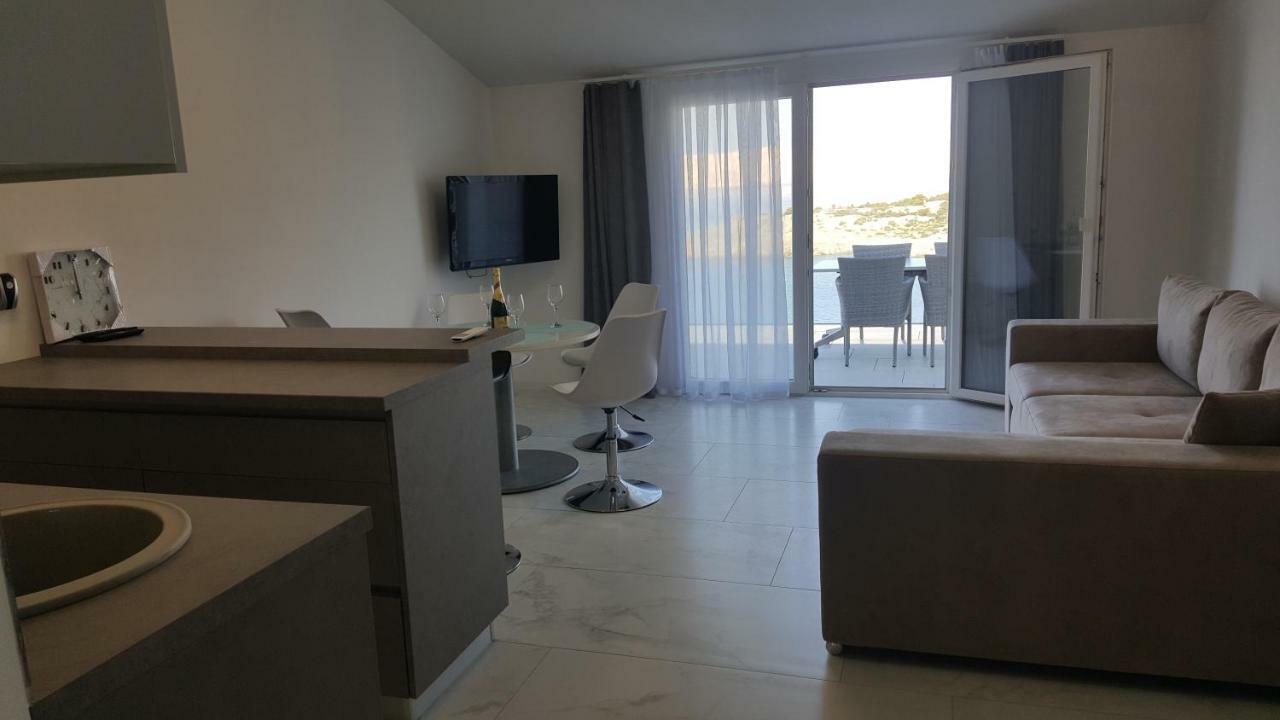 Mayana Apartamento Cesarica Quarto foto